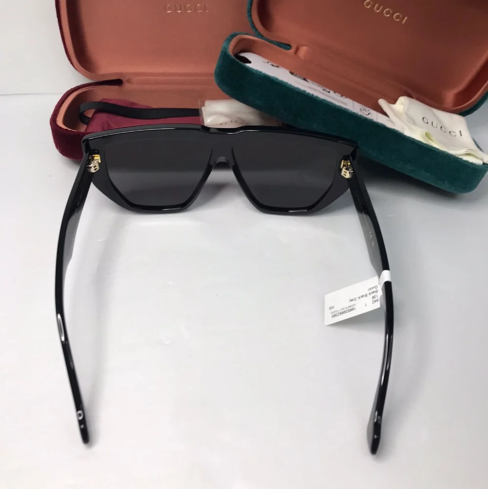 💯original  Gucci Grey Shield  Sunglasses GG0997S 00